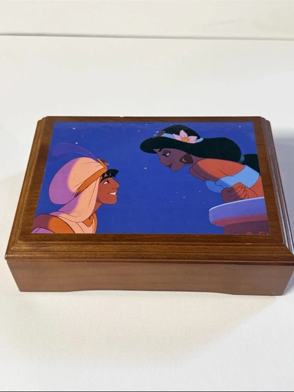 Fossil 1997 Disney Collectors Series V Limited Edition Watch Music Box